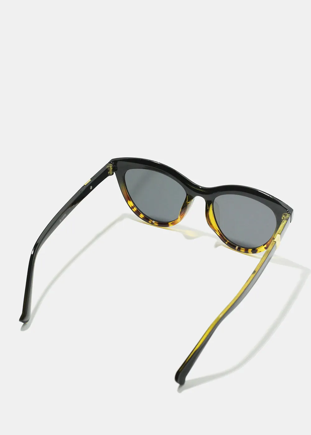 A  Tortoise Trendy Shades