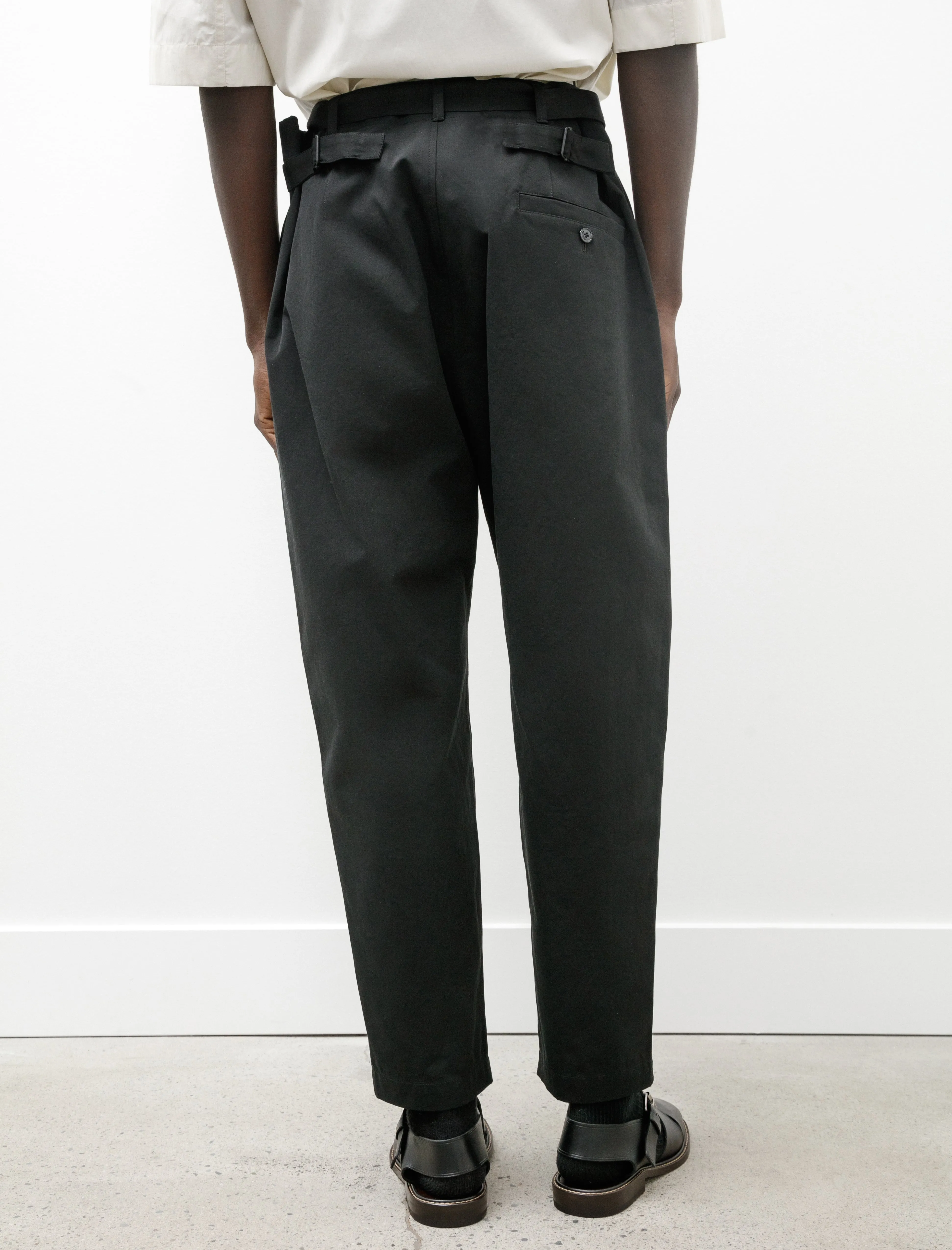 Belted Carrot Pants Black