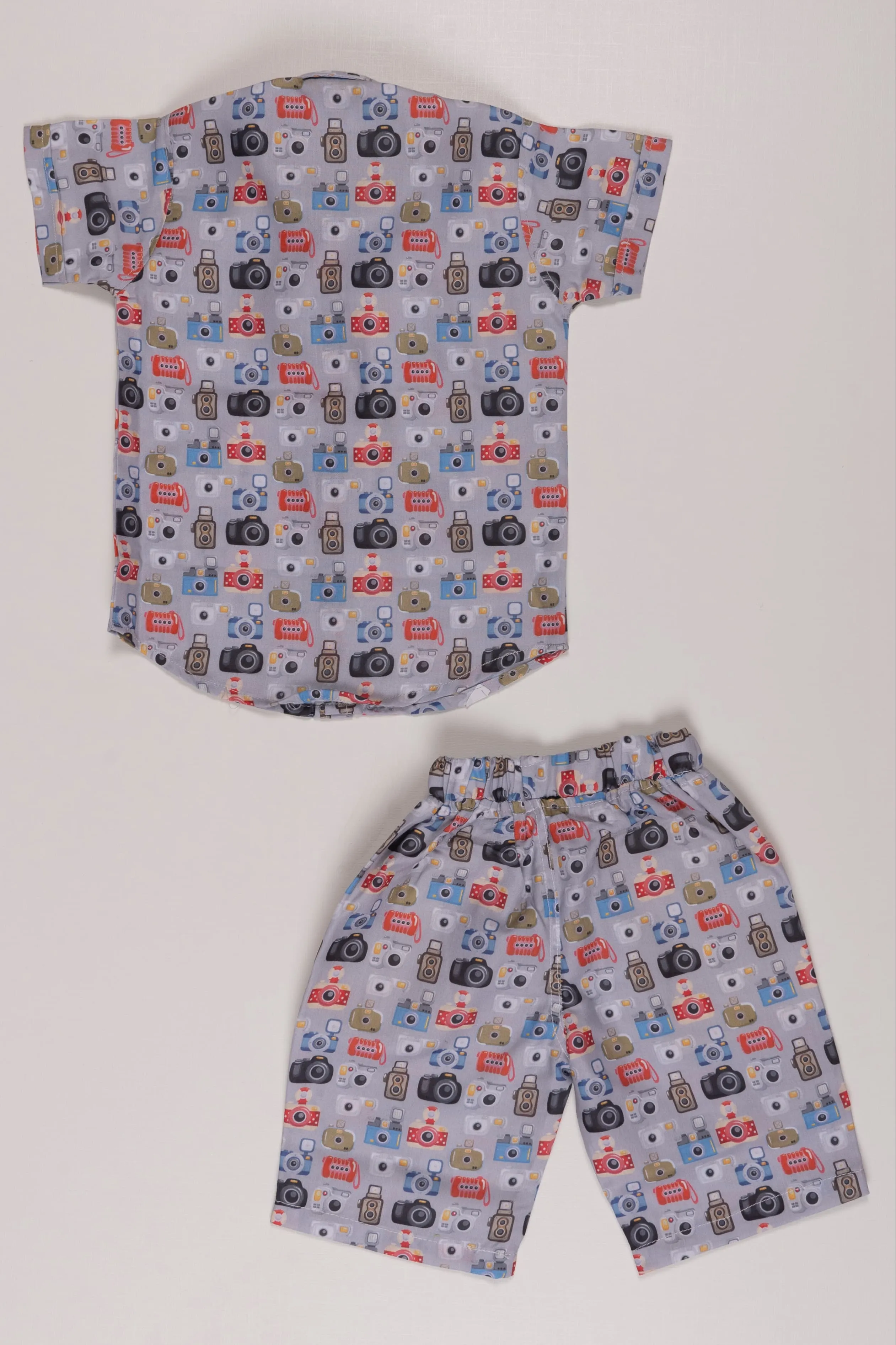 Boys Trendy Robots Print Co-ord Set: Casual and Fun Outfit for Everyday Wear