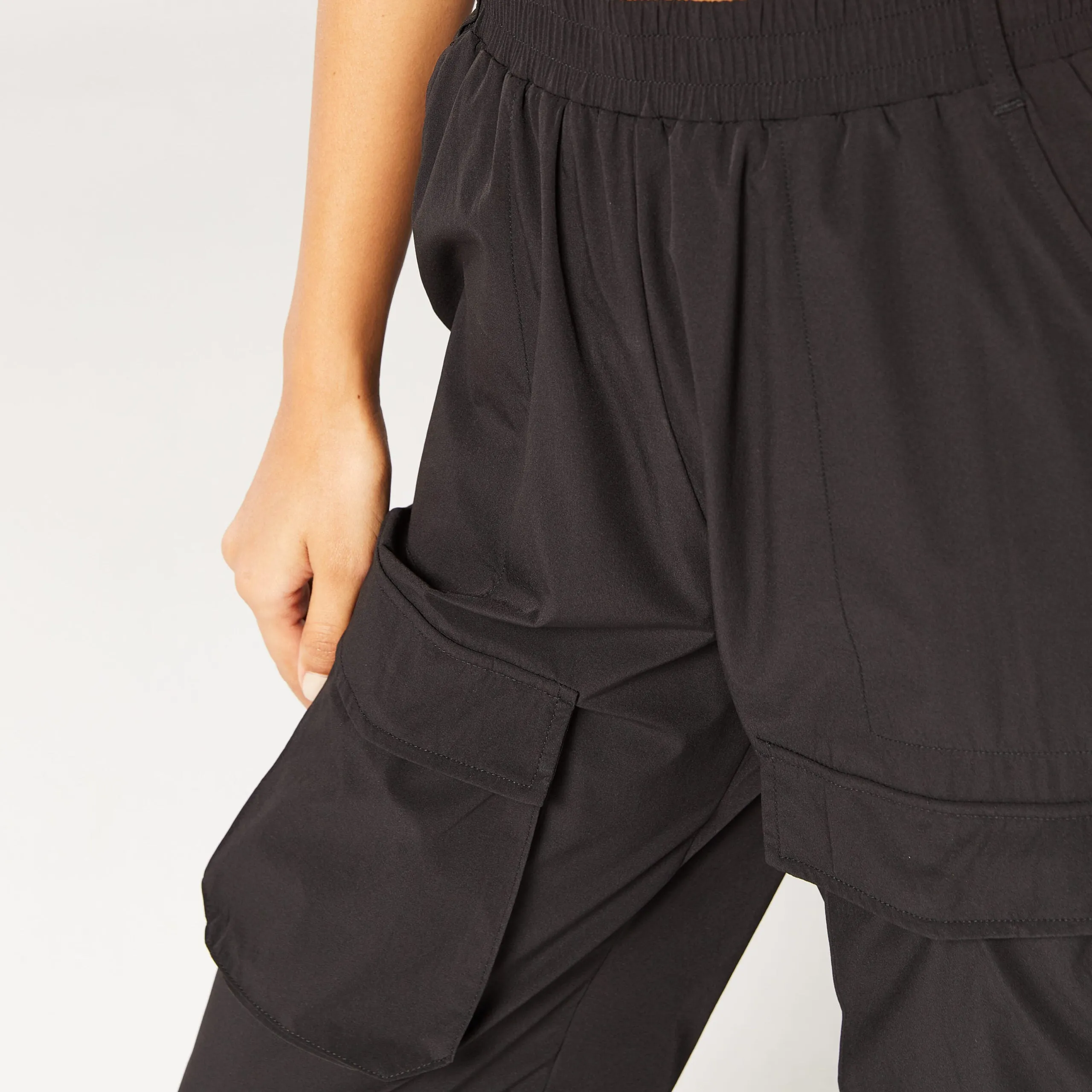 Code Cargo Pants - Black