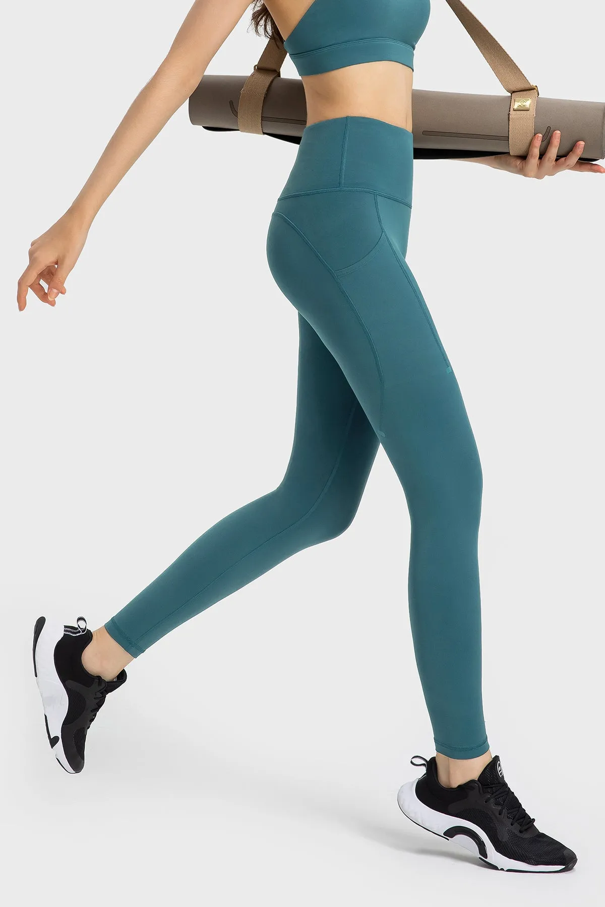 High-Waisted Compression Leggings with Side Pockets