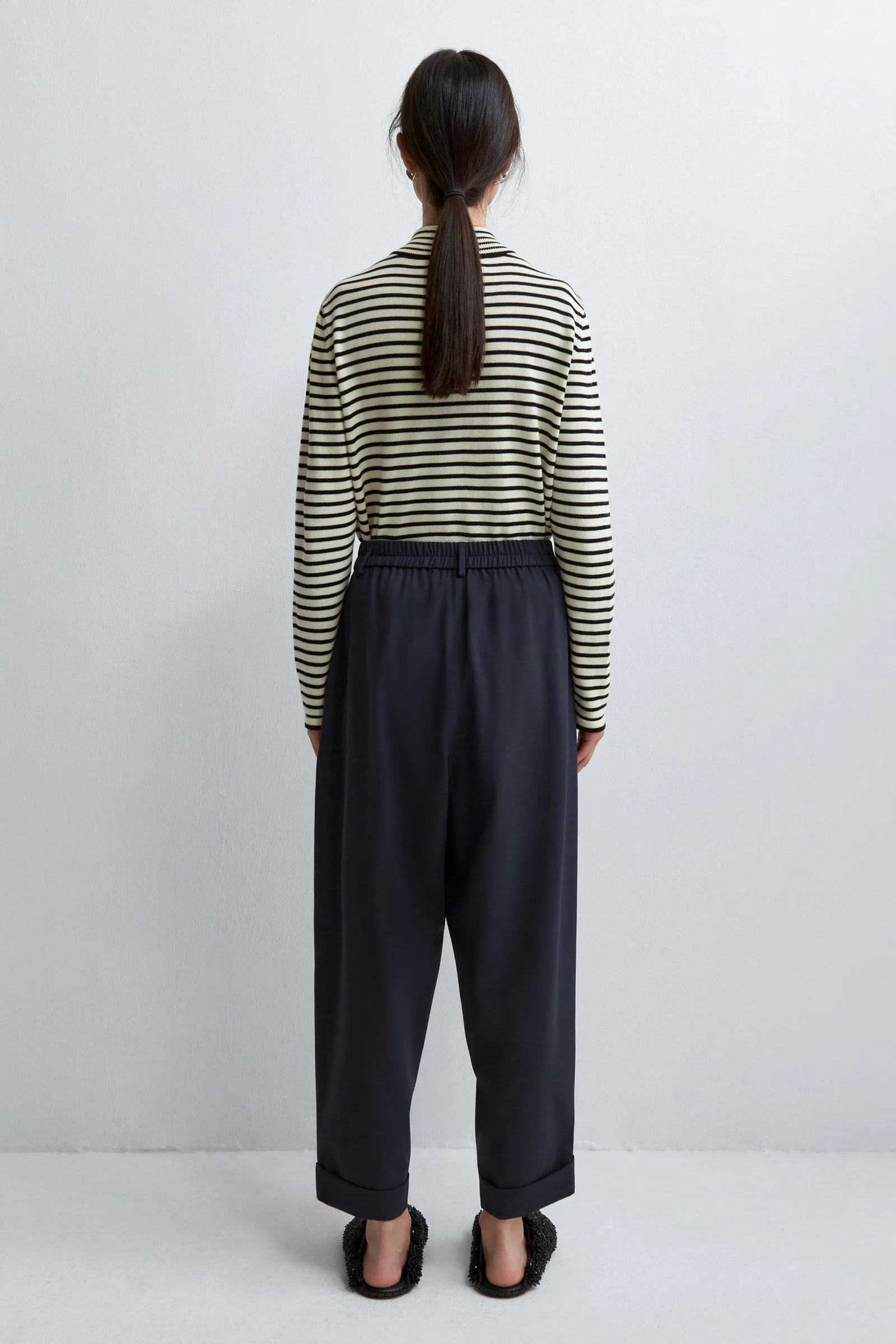 Tailoring Wool-Blended Carrot Pants